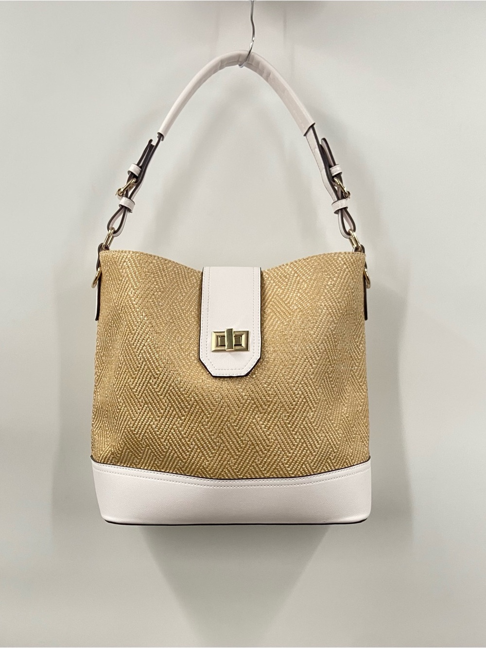 NWOT Kelly & Katie Straw hobo Shoulder/Crossbody Two Compartments insert Bag